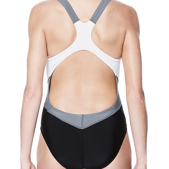 Nike Women’s Victory Color Block Power Back Tank One Piece Swimsuit - Picture 2 of 13